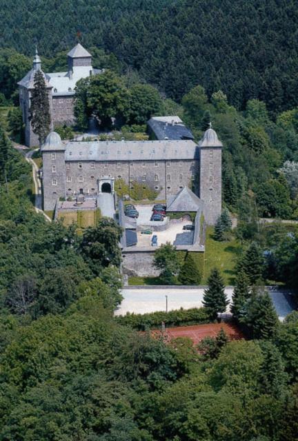 Hotel und Restaurant Burg Schnellenberg Attendorn Exterior foto